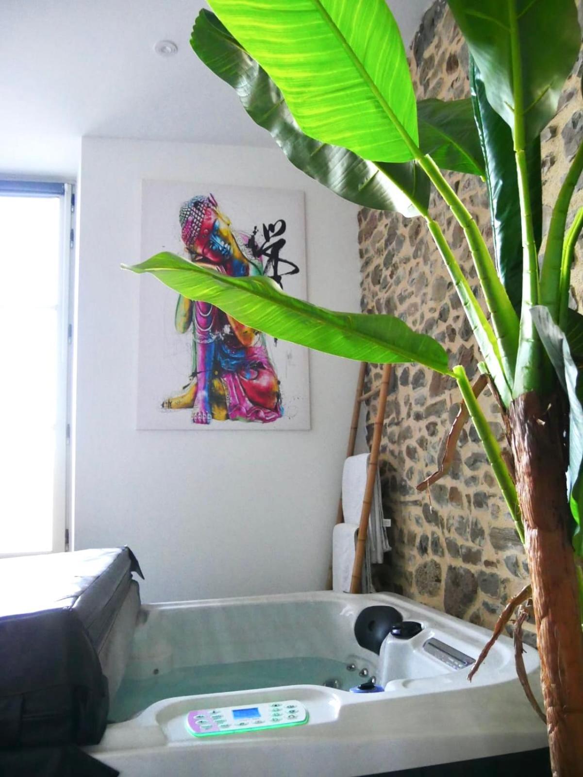 La Douce Nuit Apartment Fougeres Exterior photo